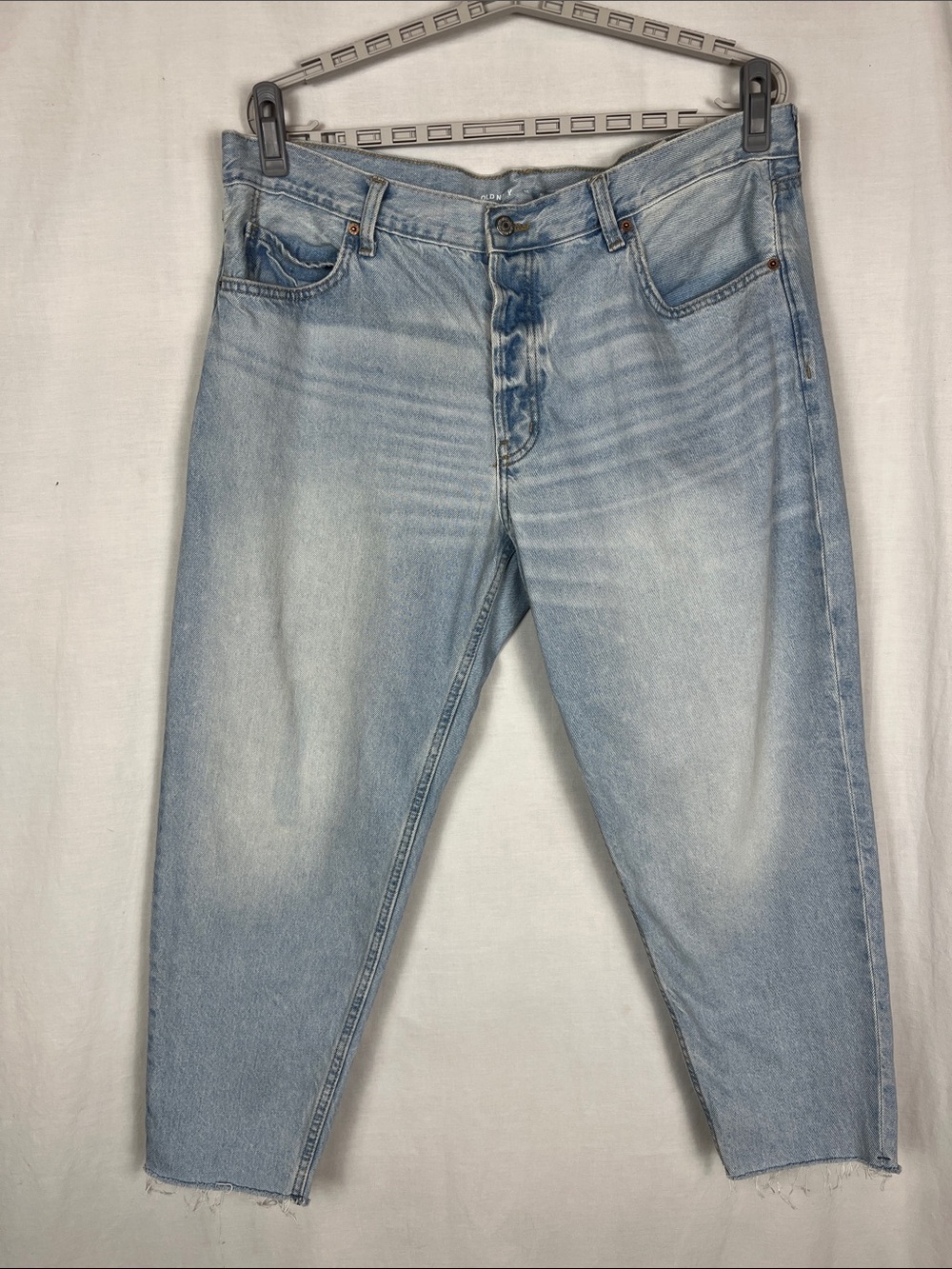 NWT Old Navy High Rise Slouchy Taper Light Wash Button Fly Jeans